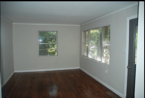 Foto del edificio - 2038 Dellwood Place
