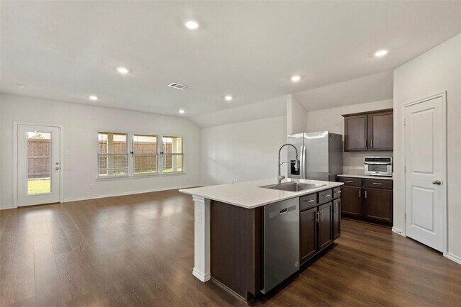 Foto del edificio - 11129 Pond View Ct