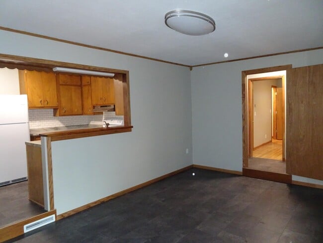 Building Photo - 6539 Kerman Dr