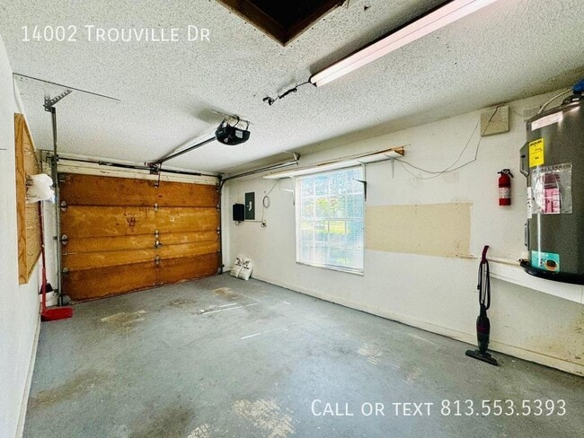 Building Photo - 14002 Trouville Dr