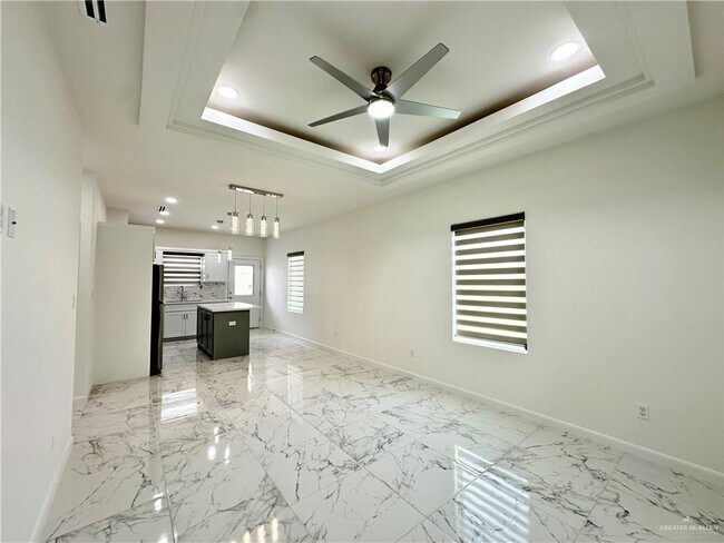 Foto del edificio - 2405 E San Andrea St