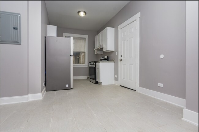 Foto del edificio - 311 E 69th St