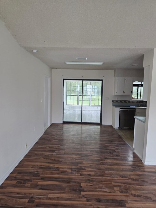 Foto del edificio - 109 Walker Cir E