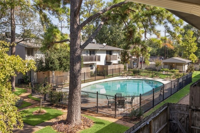 Building Photo - 909 Silber Rd