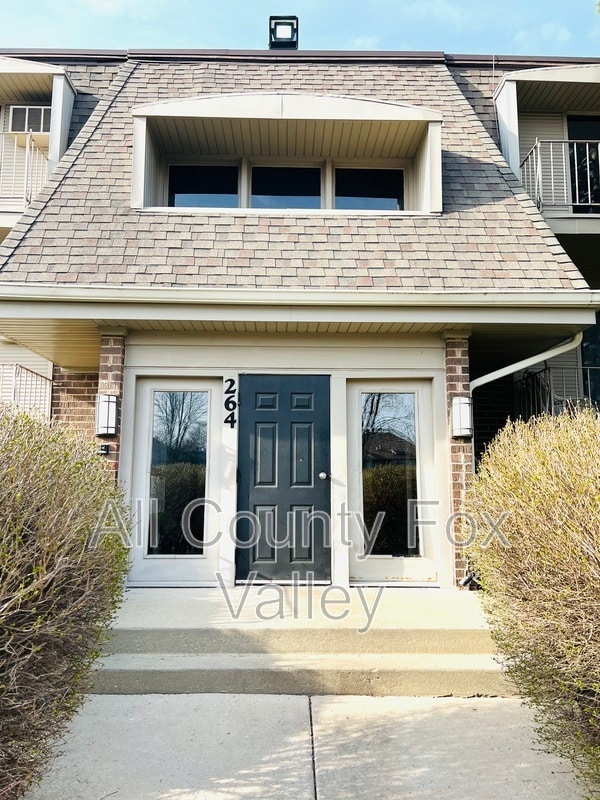 Building Photo - 264 E Bailey Rd