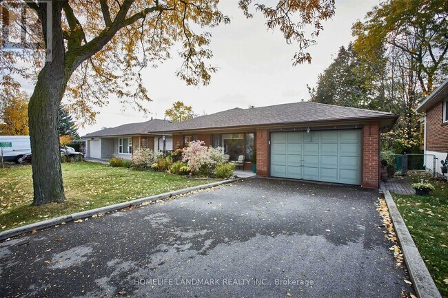 Photo du bâtiment - 15 Pylon Pl