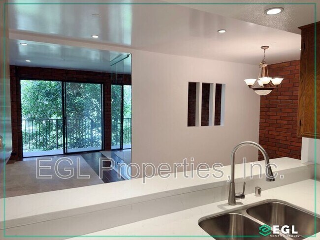 Foto del edificio - 15515 Sunset Blvd
