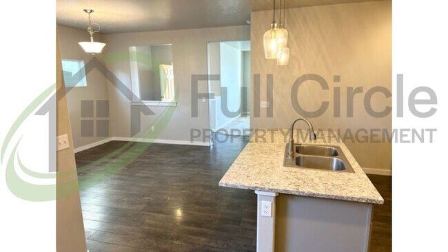 Building Photo - 3689 N Warm Creek Ave