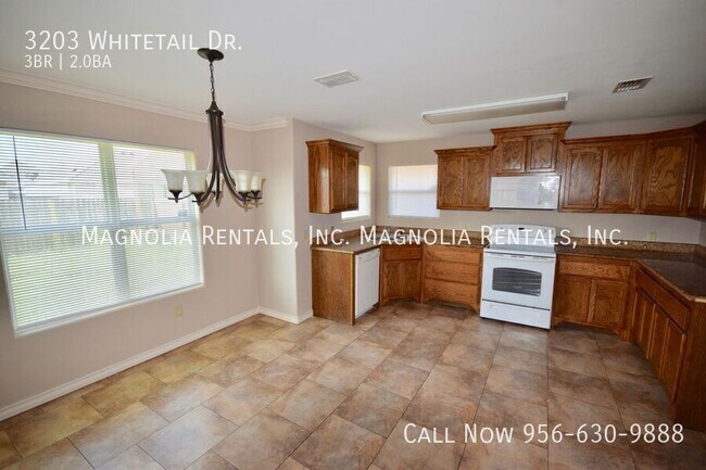 Foto del edificio - 3203 Whitetail Dr