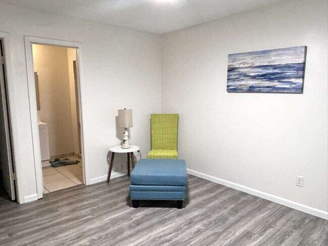 Foto del edificio - 7811 43rd Ave Dr W