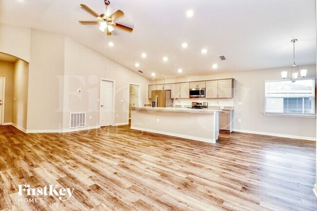 Building Photo - 6778 Hanworth Ln