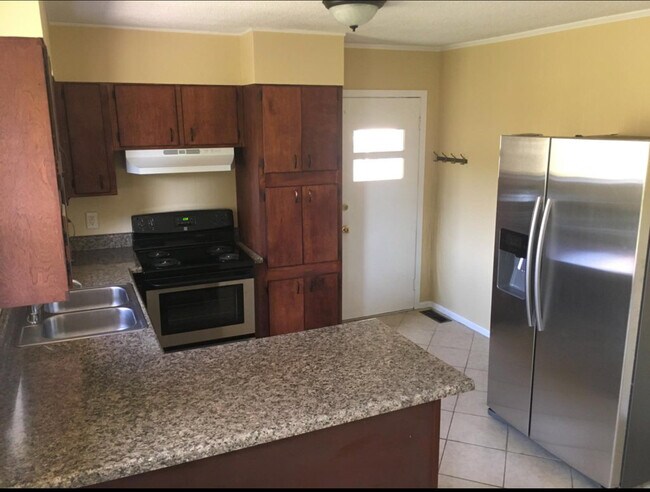 Foto del edificio - 6474 Big Ridge Rd