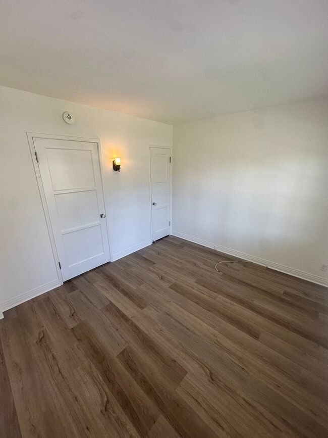 Foto del edificio - 4536 N Lakewood Blvd