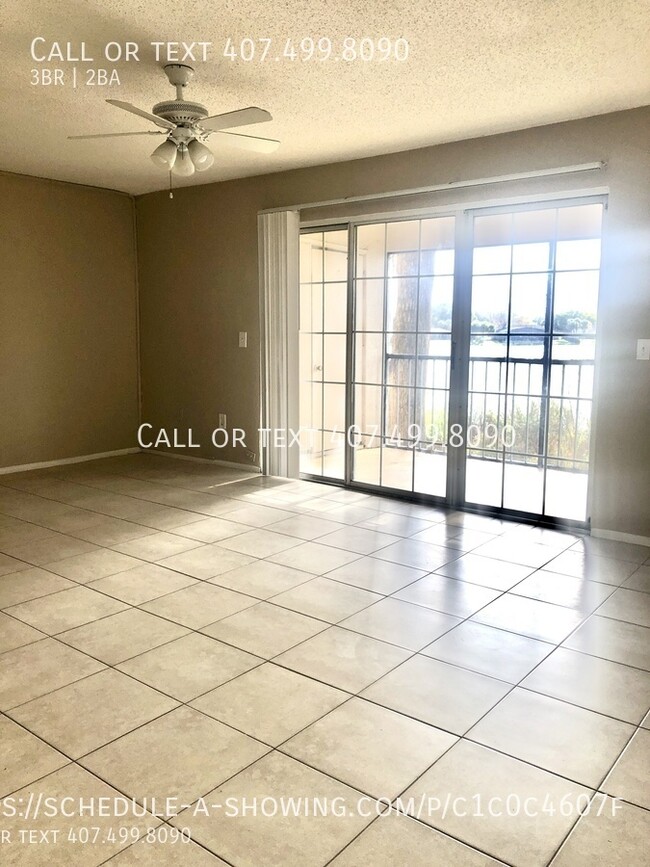 Building Photo - 3966 Versailles Drive - B | $1650 | 3 beds...