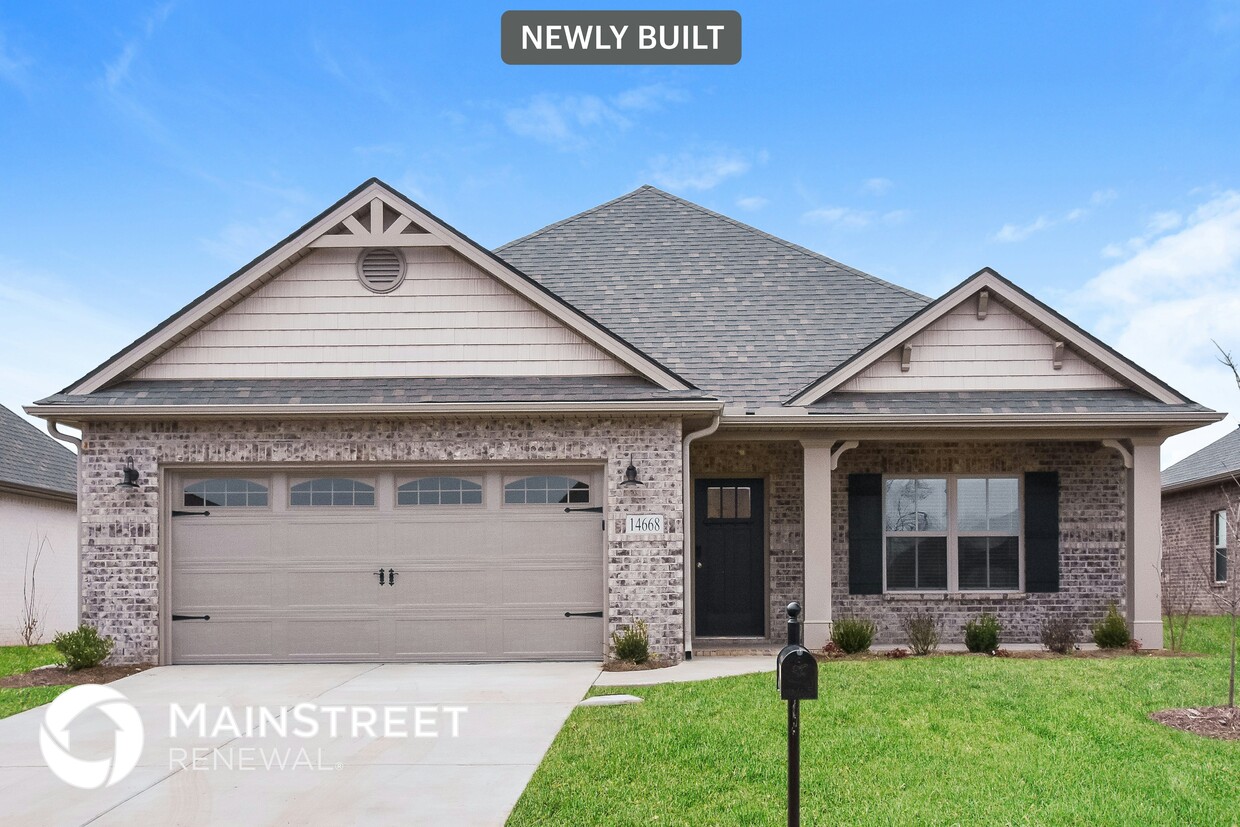 Primary Photo - 14668 Greenleaf Dr