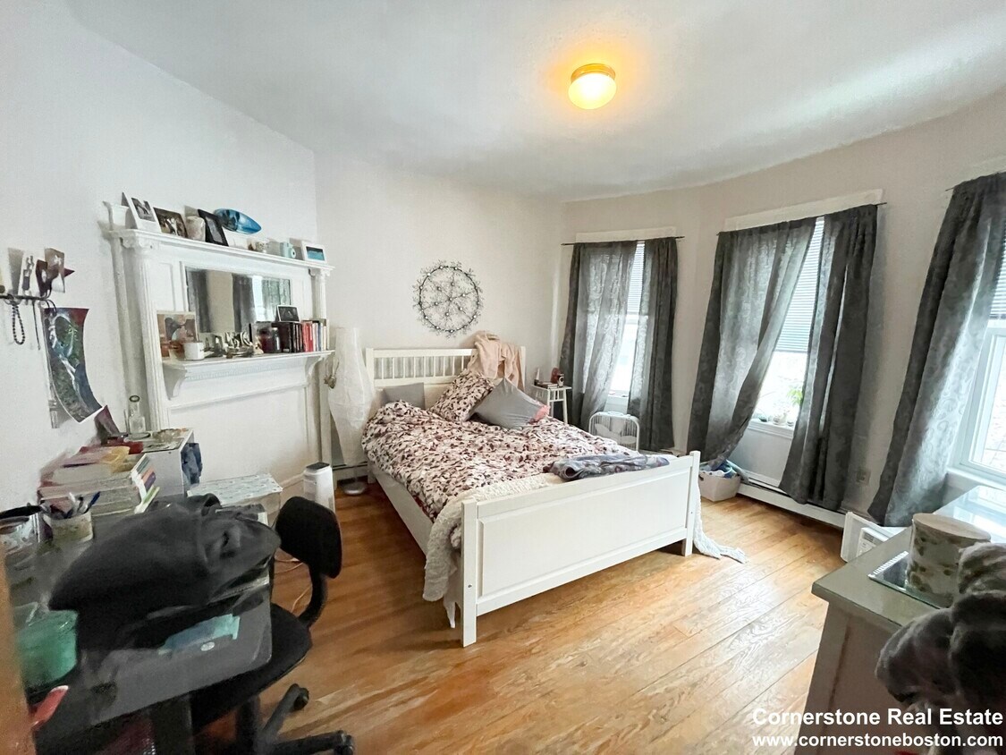 Foto principal - 19 Bucknam St