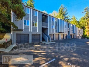 Building Photo - 3602 SW Beaverton Hillsdale Hwy
