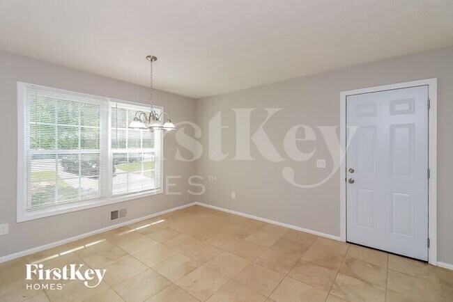 Building Photo - 3975 Sandy Plains Rd