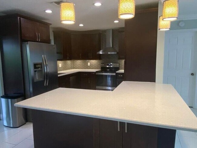Building Photo - 1127 Sea Pines Way, Lantana, FL 33462