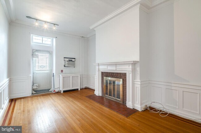 Building Photo - 229 N 22nd St