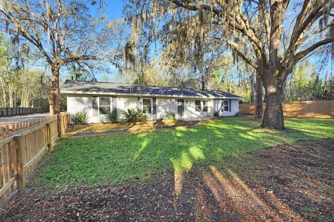 Building Photo - 855 S Holmes Blvd