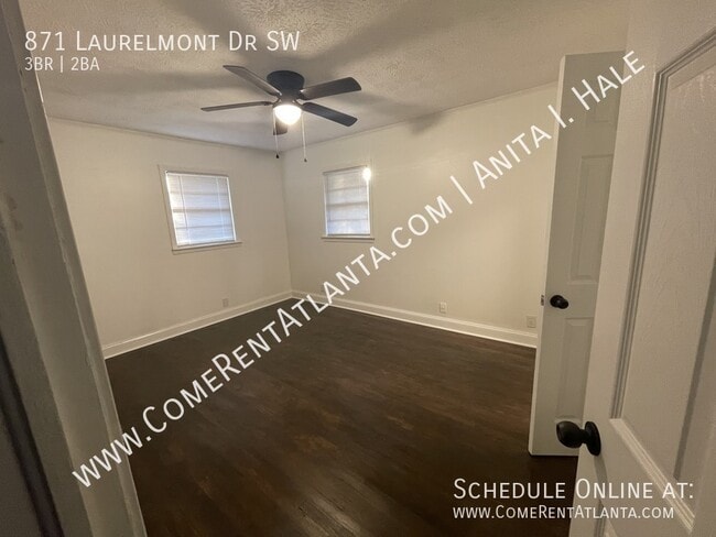 Building Photo - 871 Laurelmont Dr SW