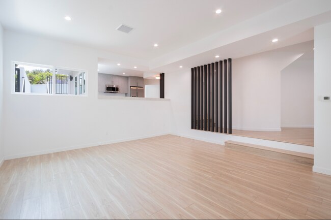 Foto del edificio - 1346 N Stanley Ave