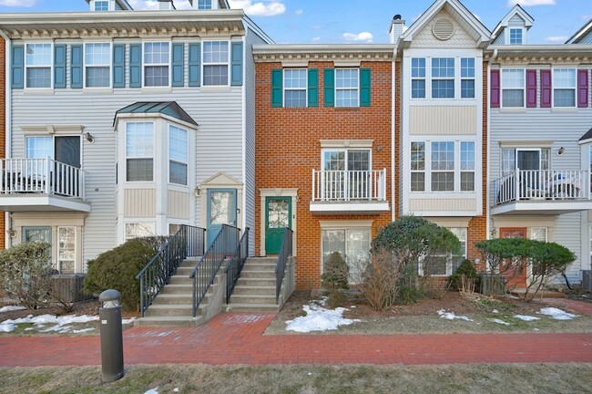 Photo - 40 Cottonwood St Townhome