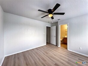 Building Photo - 867 Sagewood Trail