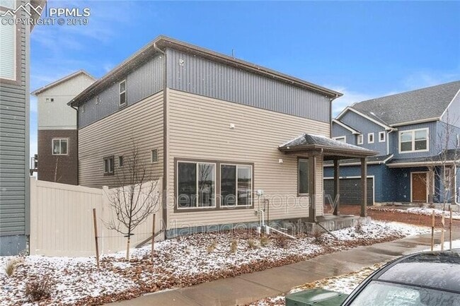 Building Photo - 6362 John Muir Trl