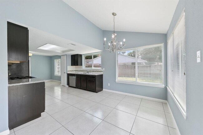Foto del edificio - 718 N Fork Ct