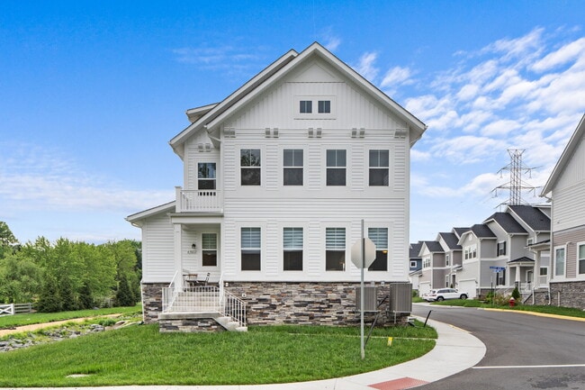 Foto del edificio - 43822 Jenkins Ln