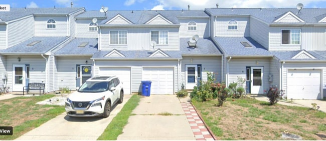 Photo - 7 Sassafras Dr Townhome