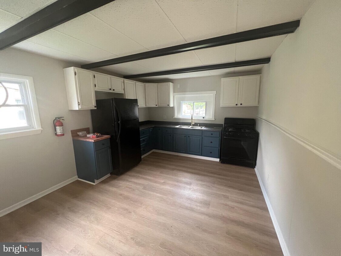 174 Krumm Ave, Berlin Township, NJ 08091 House Rental in Berlin