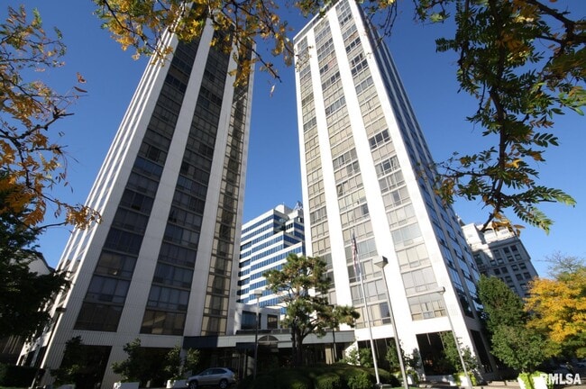 Foto del edificio - 125 SW Jefferson Ave