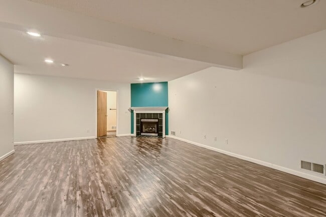 Building Photo - 3546 Kaiser Ct NE