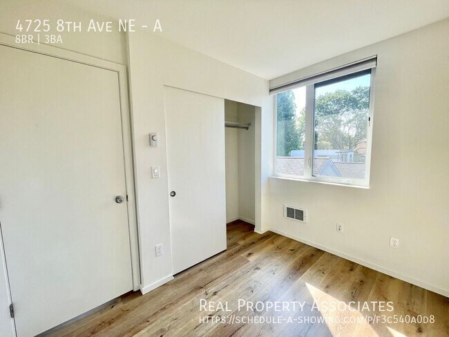 Foto del edificio - 4725 8th Ave NE