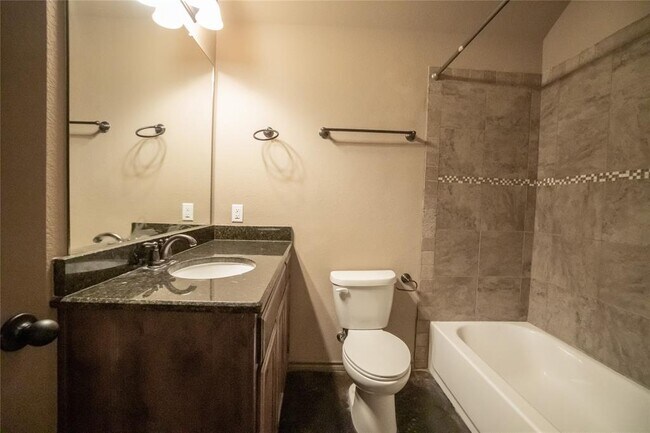 Building Photo - 663 West Tarleton-