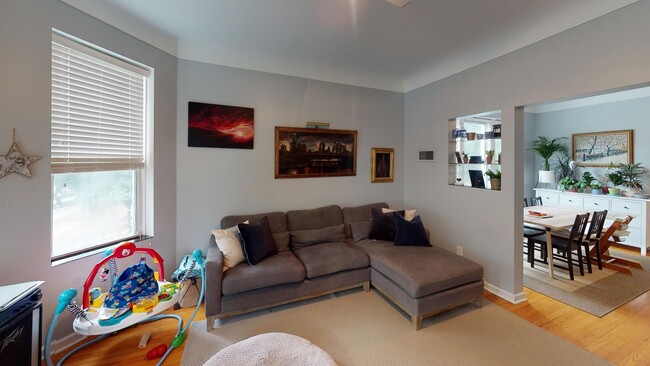 Foto del edificio - 4900 N Seeley Ave