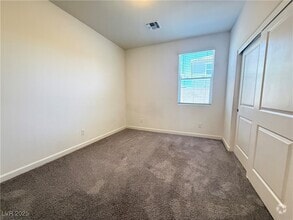 Building Photo - 8765 Crestwood Hls St