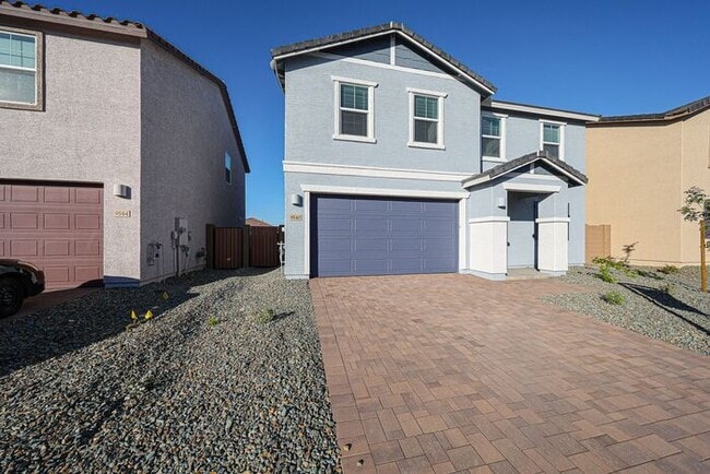 Foto del edificio - NEW 5 BEDROOM 3 BATHROOM HOME AVILABLE FOR RENT!