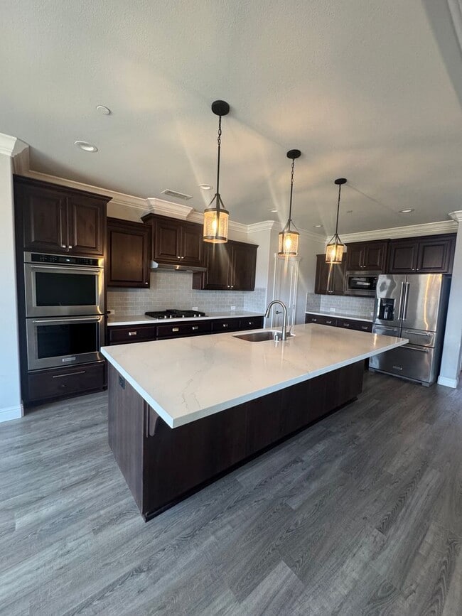Building Photo - 4 BED 2.5 BATH HOME IN REDDING, CA