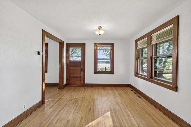 Foto del edificio - 43965 Deerwood Trail