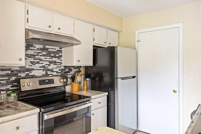 Foto del edificio - 2361 NW 33rd St