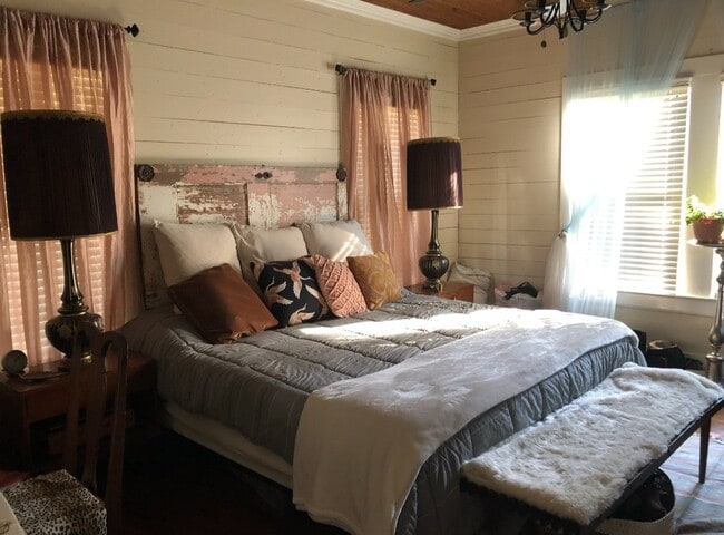 Foto del edificio - 207 N East St