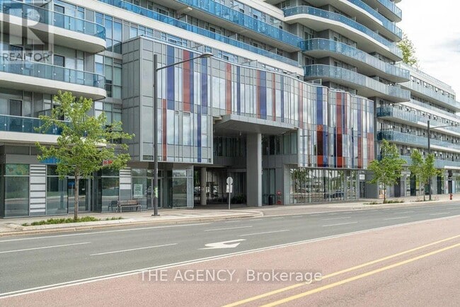 Building Photo - 9471 Yonge St