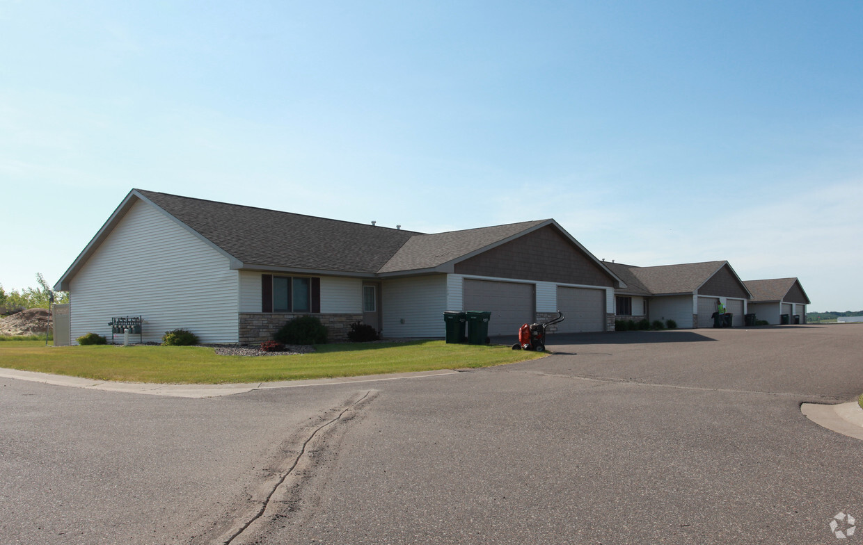 Building Photo - Cherry Lane Townhomes