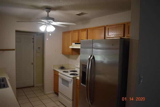 Building Photo - 2286 Lake Heritage Dr