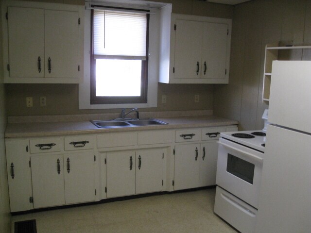Kitchen - 9x12 - 118 S Harrison St