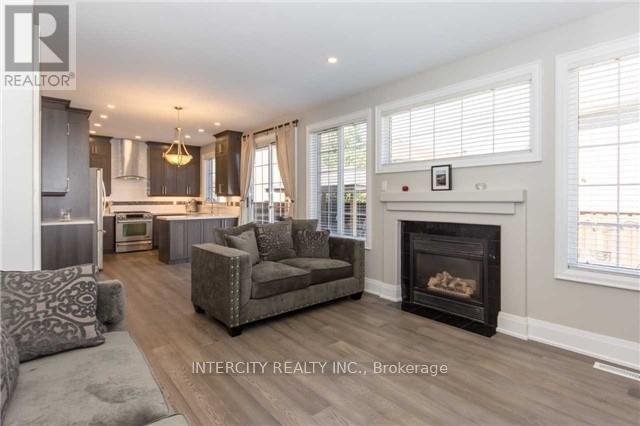 Building Photo - 43 Crew Crescent